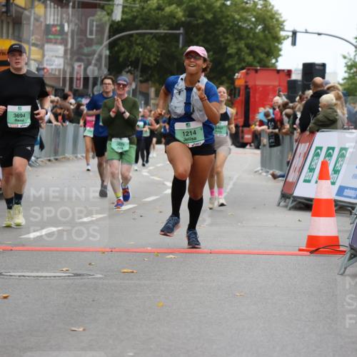 21.09.2025 - PSD Bank Halbmarathon Strokosch-Dieckow http://msf.ph/oto/8947554 21.09.2025 12:21:39 Ziel 1214, 2905, 3409, 3679, 3694 meine-sportfotos.de