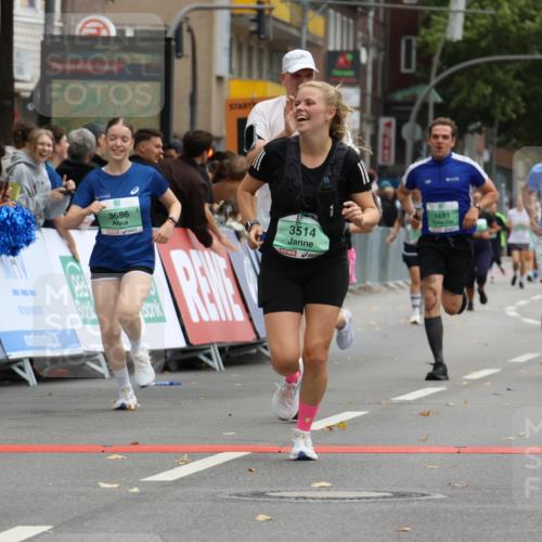 21.09.2025 - PSD Bank Halbmarathon Strokosch-Dieckow http://msf.ph/oto/8947559 21.09.2025 12:26:30 Ziel 1681, 2900, 2903, 2950, 3276, 3514, 3686, 3813 meine-sportfotos.de