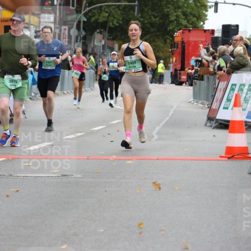 21.09.2025 - PSD Bank Halbmarathon Strokosch-Dieckow http://msf.ph/oto/8947560 21.09.2025 12:21:43 Ziel 1214, 1551, 3409, 3679, 3694 meine-sportfotos.de
