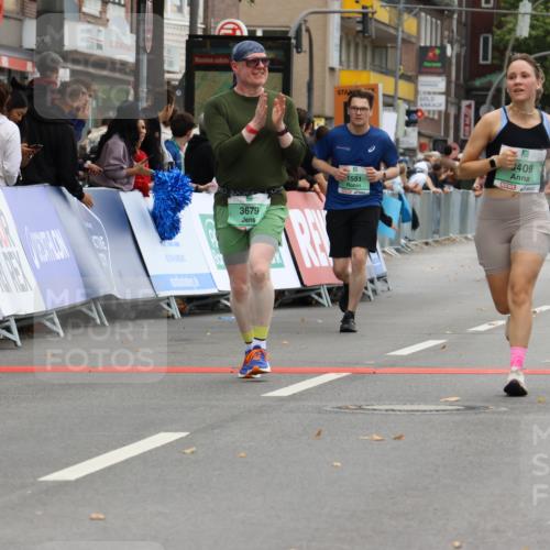 21.09.2025 - PSD Bank Halbmarathon Strokosch-Dieckow http://msf.ph/oto/8947573 21.09.2025 12:21:45 Ziel 1214, 1551, 3409, 3679, 3694 meine-sportfotos.de