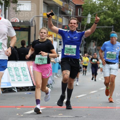 21.09.2025 - PSD Bank Halbmarathon Strokosch-Dieckow http://msf.ph/oto/8947593 21.09.2025 12:26:33 Ziel 1681, 2903, 3276, 3514, 3686, 3813 meine-sportfotos.de