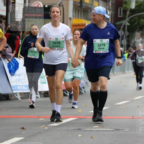 21.09.2025 - PSD Bank Halbmarathon Strokosch-Dieckow http://msf.ph/oto/8947617 21.09.2025 12:26:59 Ziel 3277, 3278, 3279, 3330, 3353, 3357 meine-sportfotos.de