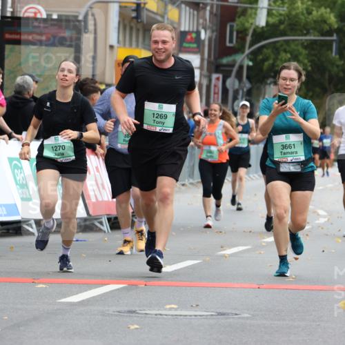 21.09.2025 - PSD Bank Halbmarathon Strokosch-Dieckow http://msf.ph/oto/8947680 21.09.2025 12:27:21 Ziel 1269, 1270, 3451, 3661, 3845, 3989 meine-sportfotos.de