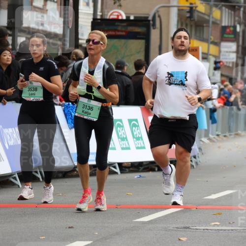 21.09.2025 - PSD Bank Halbmarathon Strokosch-Dieckow http://msf.ph/oto/8947716 21.09.2025 12:27:39 Ziel 2906, 3136, 3472, 3538 meine-sportfotos.de