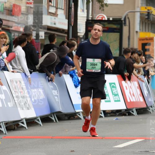 21.09.2025 - PSD Bank Halbmarathon Strokosch-Dieckow http://msf.ph/oto/8947728 21.09.2025 12:27:53 Ziel 3507, 3594 meine-sportfotos.de