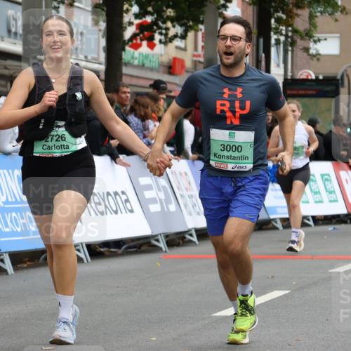 21.09.2025 - PSD Bank Halbmarathon Strokosch-Dieckow http://msf.ph/oto/8947802 21.09.2025 12:28:20 Ziel 2726, 3000, 3422, 3658, 3776 meine-sportfotos.de