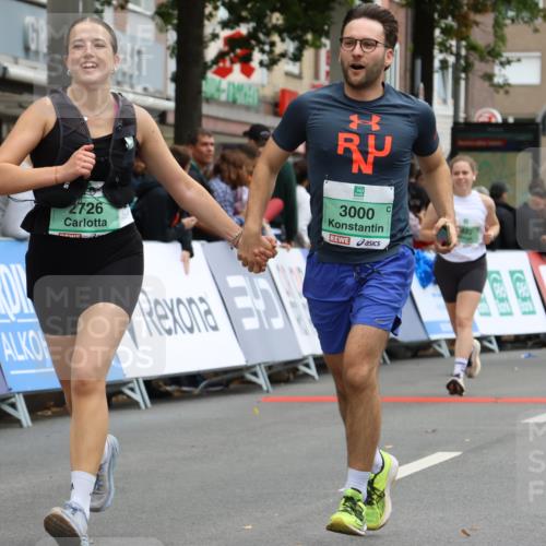 21.09.2025 - PSD Bank Halbmarathon Strokosch-Dieckow http://msf.ph/oto/8947804 21.09.2025 12:28:21 Ziel 2726, 3000, 3422, 3776 meine-sportfotos.de
