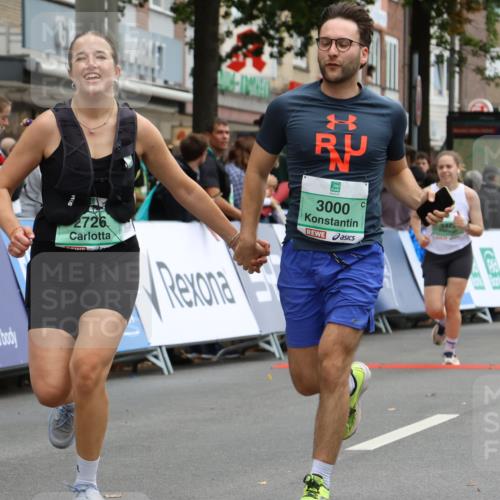 21.09.2025 - PSD Bank Halbmarathon Strokosch-Dieckow http://msf.ph/oto/8947808 21.09.2025 12:28:21 Ziel 2726, 3000, 3422, 3776 meine-sportfotos.de