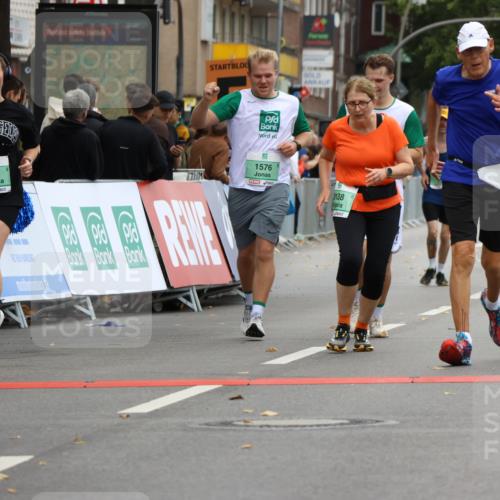 21.09.2025 - PSD Bank Halbmarathon Strokosch-Dieckow http://msf.ph/oto/8947809 21.09.2025 12:23:55 Ziel 1005, 1163, 1166, 1380, 1575, 1576, 2250, 2729, 2810, 2827, 3138, 3240, 3359, 3616 meine-sportfotos.de