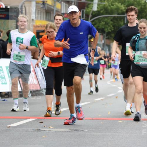 21.09.2025 - PSD Bank Halbmarathon Strokosch-Dieckow http://msf.ph/oto/8947811 21.09.2025 12:23:56 Ziel 1005, 1163, 1166, 1380, 1575, 1576, 2250, 2729, 2810, 2827, 3138, 3240, 3359, 3616 meine-sportfotos.de