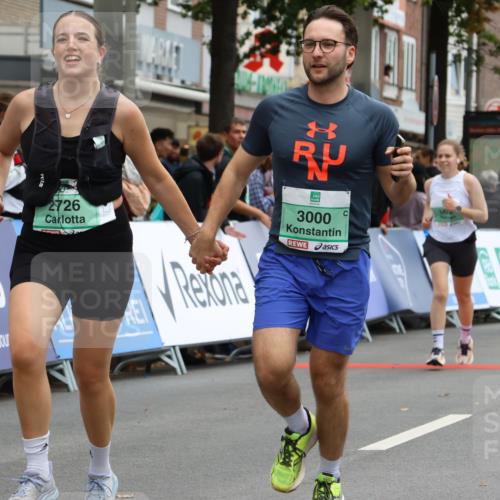 21.09.2025 - PSD Bank Halbmarathon Strokosch-Dieckow http://msf.ph/oto/8947812 21.09.2025 12:28:21 Ziel 2726, 3000, 3422, 3776 meine-sportfotos.de