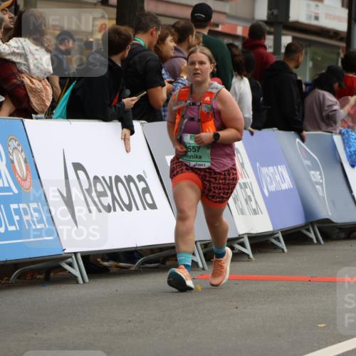 21.09.2025 - PSD Bank Halbmarathon Strokosch-Dieckow http://msf.ph/oto/8947821 21.09.2025 12:28:32 Ziel 1597, 3557 meine-sportfotos.de