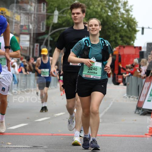 21.09.2025 - PSD Bank Halbmarathon Strokosch-Dieckow http://msf.ph/oto/8947822 21.09.2025 12:23:58 Ziel 1005, 1163, 1380, 1575, 1576, 2250, 2810, 2827, 3138, 3240, 3616 meine-sportfotos.de