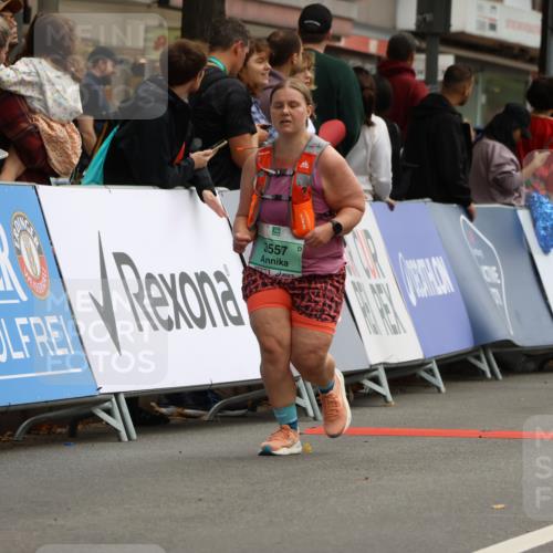 21.09.2025 - PSD Bank Halbmarathon Strokosch-Dieckow http://msf.ph/oto/8947825 21.09.2025 12:28:32 Ziel 1597, 3557 meine-sportfotos.de