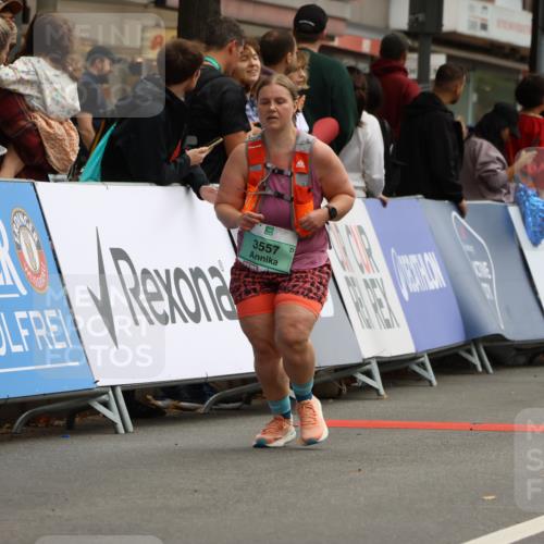 21.09.2025 - PSD Bank Halbmarathon Strokosch-Dieckow http://msf.ph/oto/8947827 21.09.2025 12:28:32 Ziel 1597, 3557 meine-sportfotos.de