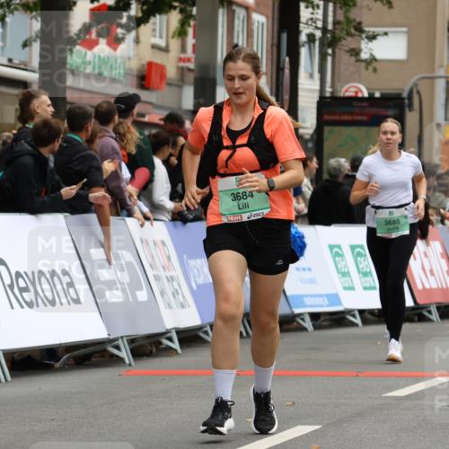21.09.2025 - PSD Bank Halbmarathon Strokosch-Dieckow http://msf.ph/oto/8947847 21.09.2025 12:28:50 Ziel 1065, 1573, 3239, 3684, 3685 meine-sportfotos.de