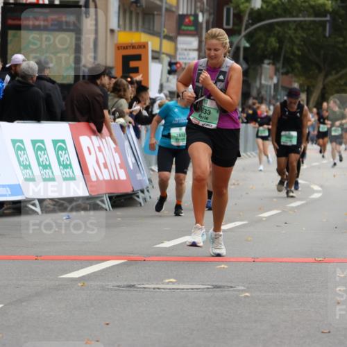 21.09.2025 - PSD Bank Halbmarathon Strokosch-Dieckow http://msf.ph/oto/8947859 21.09.2025 12:28:59 Ziel 1652, 3527, 3633, 3685 meine-sportfotos.de