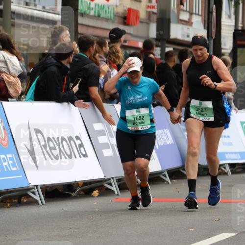 21.09.2025 - PSD Bank Halbmarathon Strokosch-Dieckow http://msf.ph/oto/8947863 21.09.2025 12:29:05 Ziel 1652, 3527, 3633, 3880, 3981 meine-sportfotos.de