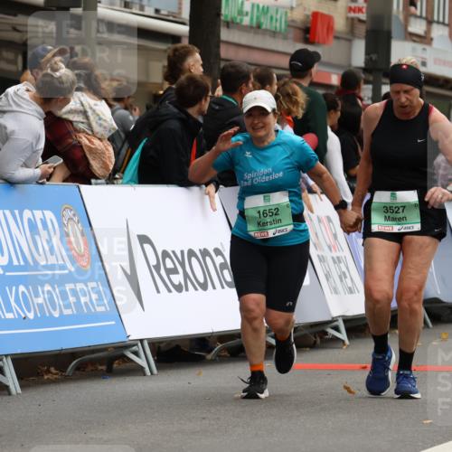 21.09.2025 - PSD Bank Halbmarathon Strokosch-Dieckow http://msf.ph/oto/8947871 21.09.2025 12:29:06 Ziel 1652, 3527, 3633, 3880, 3981 meine-sportfotos.de