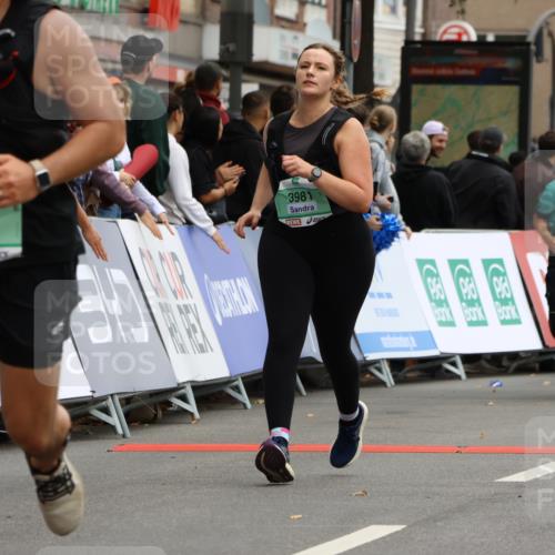 21.09.2025 - PSD Bank Halbmarathon Strokosch-Dieckow http://msf.ph/oto/8947878 21.09.2025 12:29:11 Ziel 1652, 3426, 3527, 3880, 3981 meine-sportfotos.de