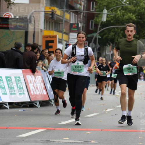 21.09.2025 - PSD Bank Halbmarathon Strokosch-Dieckow http://msf.ph/oto/8947893 21.09.2025 12:29:23 Ziel 1389, 1766, 3012, 3426, 3606, 3779, 3783 meine-sportfotos.de