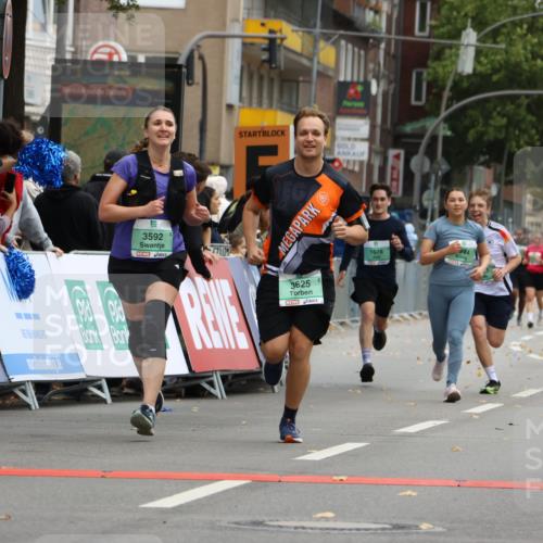 21.09.2025 - PSD Bank Halbmarathon Strokosch-Dieckow http://msf.ph/oto/8947905 21.09.2025 12:29:36 Ziel 1244, 1678, 2845, 3592, 3606, 3614, 3625, 3741, 3779, 3783 meine-sportfotos.de