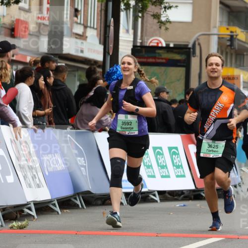 21.09.2025 - PSD Bank Halbmarathon Strokosch-Dieckow http://msf.ph/oto/8947909 21.09.2025 12:29:37 Ziel 1244, 1678, 2845, 3592, 3614, 3625, 3741, 3779 meine-sportfotos.de