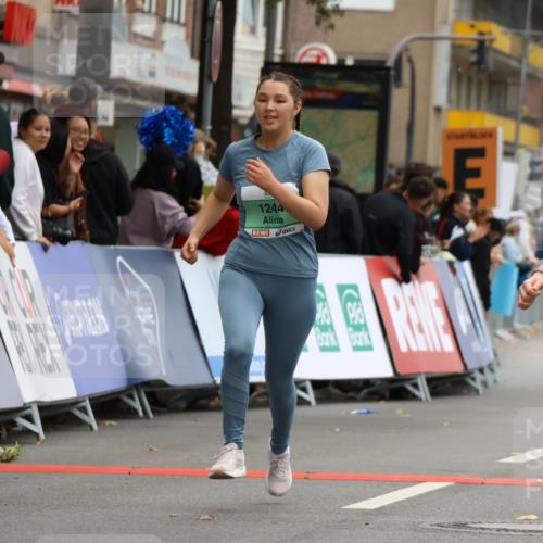 21.09.2025 - PSD Bank Halbmarathon Strokosch-Dieckow http://msf.ph/oto/8947921 21.09.2025 12:29:41 Ziel 1244, 1678, 2845, 3592, 3614, 3625, 3741 meine-sportfotos.de
