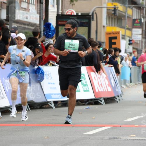 21.09.2025 - PSD Bank Halbmarathon Strokosch-Dieckow http://msf.ph/oto/8947922 21.09.2025 12:29:54 Ziel 1467, 1468, 3287, 3351 meine-sportfotos.de