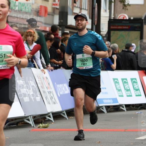 21.09.2025 - PSD Bank Halbmarathon Strokosch-Dieckow http://msf.ph/oto/8947942 21.09.2025 12:30:03 Ziel 1030, 1467, 1468, 2667, 3287, 3351, 3709 meine-sportfotos.de