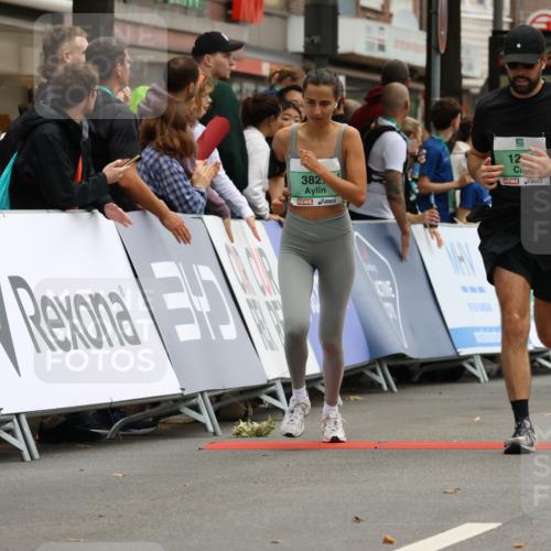 21.09.2025 - PSD Bank Halbmarathon Strokosch-Dieckow http://msf.ph/oto/8948004 21.09.2025 12:31:02 Ziel 1224, 2773, 3581, 3730, 3827 meine-sportfotos.de