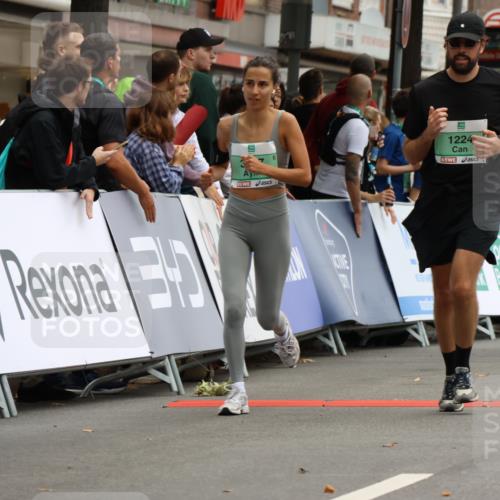 21.09.2025 - PSD Bank Halbmarathon Strokosch-Dieckow http://msf.ph/oto/8948007 21.09.2025 12:31:03 Ziel 1224, 2773, 3581, 3730, 3827 meine-sportfotos.de