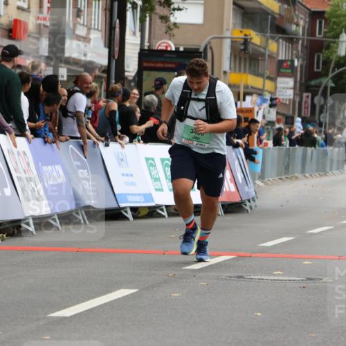 21.09.2025 - PSD Bank Halbmarathon Strokosch-Dieckow http://msf.ph/oto/8948092 21.09.2025 12:33:19 Ziel 1301, 1302, 3250, 3370, 3400 meine-sportfotos.de