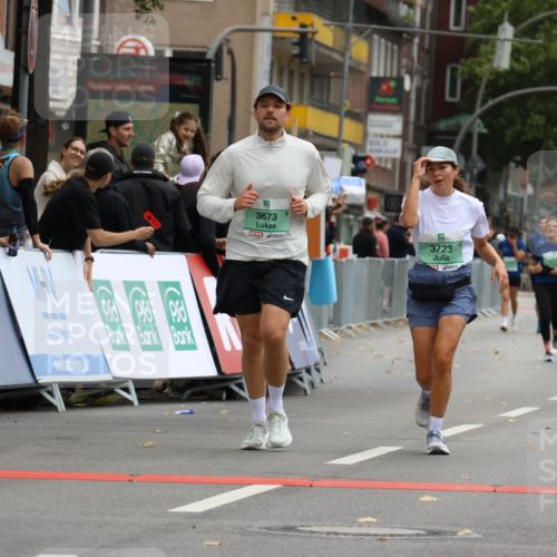 21.09.2025 - PSD Bank Halbmarathon Strokosch-Dieckow http://msf.ph/oto/8948100 21.09.2025 12:33:26 Ziel 3400, 3673, 3723 meine-sportfotos.de