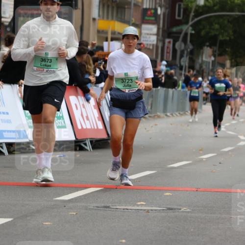 21.09.2025 - PSD Bank Halbmarathon Strokosch-Dieckow http://msf.ph/oto/8948102 21.09.2025 12:33:27 Ziel 3400, 3673, 3723 meine-sportfotos.de