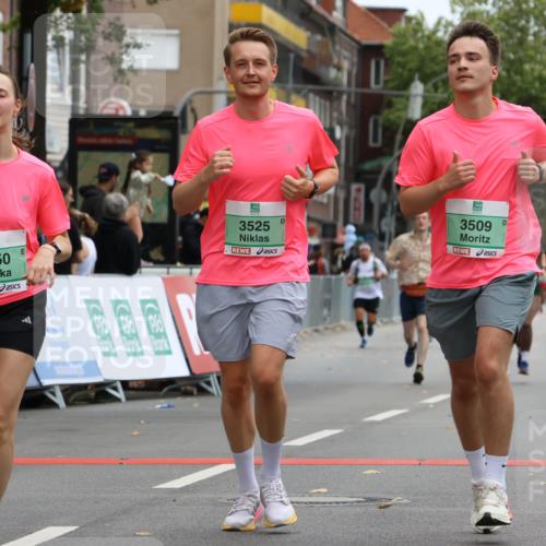 21.09.2025 - PSD Bank Halbmarathon Strokosch-Dieckow http://msf.ph/oto/8948129 21.09.2025 12:33:58 Ziel 1650, 2735, 3509, 3525, 3693, 3697, 3806, 3812, 3825, 3826, 3862 meine-sportfotos.de