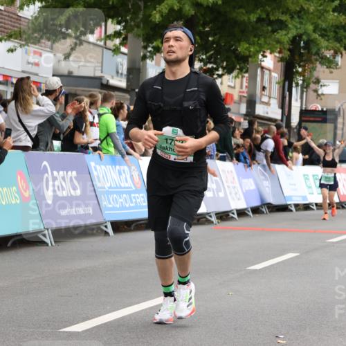 21.09.2025 - PSD Bank Halbmarathon Strokosch-Dieckow http://msf.ph/oto/8948150 21.09.2025 12:34:50 Ziel 1108, 1417, 1762, 3167, 3550, 3802 meine-sportfotos.de
