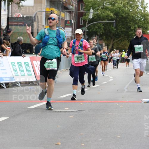 21.09.2025 - PSD Bank Halbmarathon Strokosch-Dieckow http://msf.ph/oto/8948157 21.09.2025 12:34:56 Ziel 1108, 1680, 3167, 3550, 3561, 3802, 3811 meine-sportfotos.de