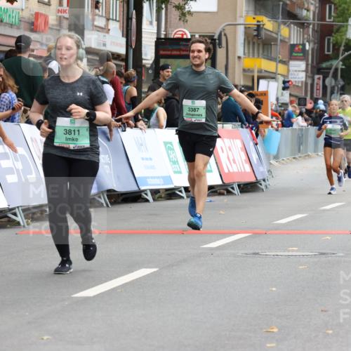 21.09.2025 - PSD Bank Halbmarathon Strokosch-Dieckow http://msf.ph/oto/8948164 21.09.2025 12:35:03 Ziel 1108, 1680, 3167, 3387, 3550, 3561, 3802, 3811 meine-sportfotos.de