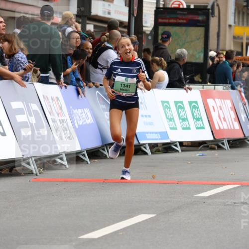 21.09.2025 - PSD Bank Halbmarathon Strokosch-Dieckow http://msf.ph/oto/8948167 21.09.2025 12:35:09 Ziel 1341, 1680, 3387, 3811, 3883 meine-sportfotos.de