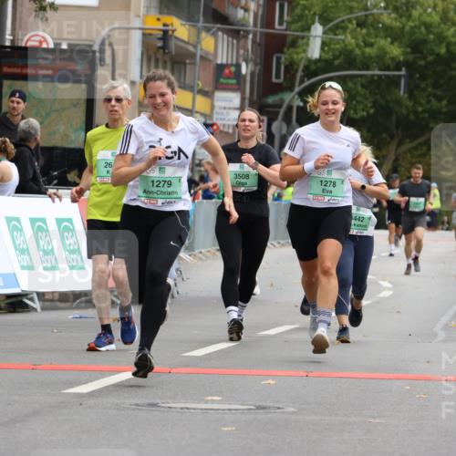 21.09.2025 - PSD Bank Halbmarathon Strokosch-Dieckow http://msf.ph/oto/8948173 21.09.2025 12:35:17 Ziel 1278, 1279, 1341, 2647, 3322, 3442, 3508, 3883 meine-sportfotos.de