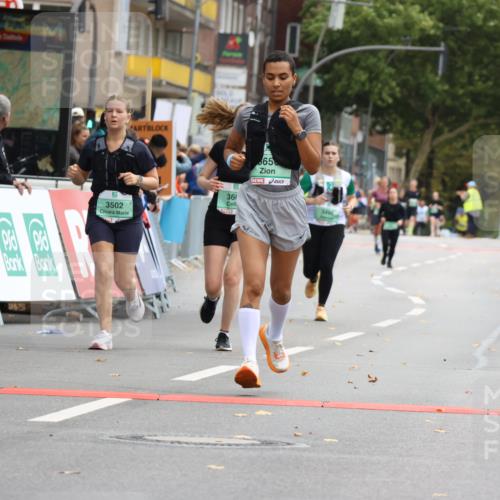 21.09.2025 - PSD Bank Halbmarathon Strokosch-Dieckow http://msf.ph/oto/8948197 21.09.2025 12:35:41 Ziel 3404, 3499, 3502, 3650, 3664, 3788 meine-sportfotos.de