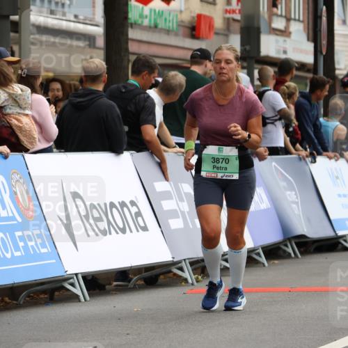 21.09.2025 - PSD Bank Halbmarathon Strokosch-Dieckow http://msf.ph/oto/8948219 21.09.2025 12:36:17 Ziel 3870 meine-sportfotos.de
