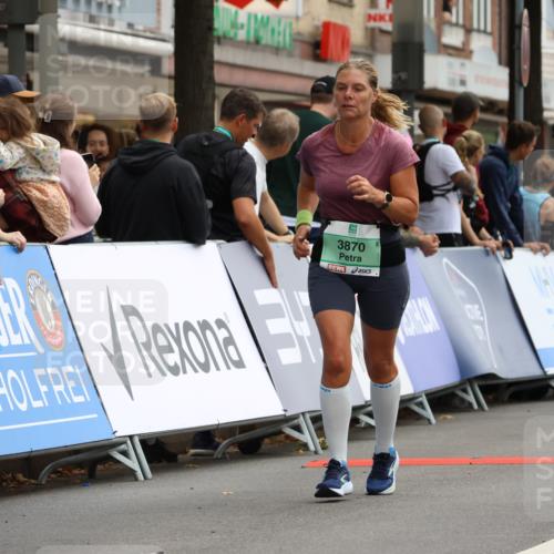 21.09.2025 - PSD Bank Halbmarathon Strokosch-Dieckow http://msf.ph/oto/8948220 21.09.2025 12:36:17 Ziel 3870 meine-sportfotos.de