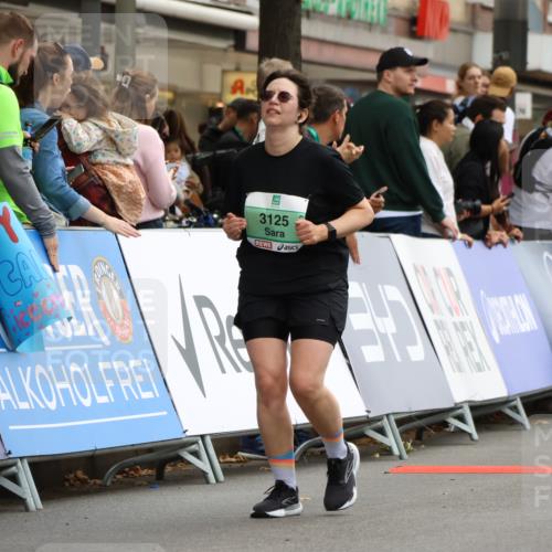 21.09.2025 - PSD Bank Halbmarathon Strokosch-Dieckow http://msf.ph/oto/8948250 21.09.2025 12:36:49 Ziel 3035, 3125, 4012 meine-sportfotos.de