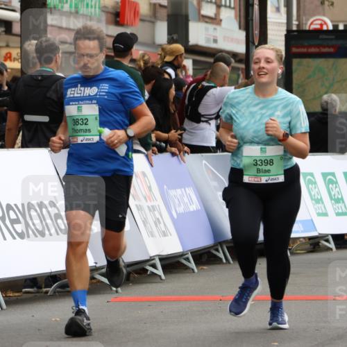21.09.2025 - PSD Bank Halbmarathon Strokosch-Dieckow http://msf.ph/oto/8948270 21.09.2025 12:37:40 Ziel 3377, 3398, 3405, 3553, 3832 meine-sportfotos.de