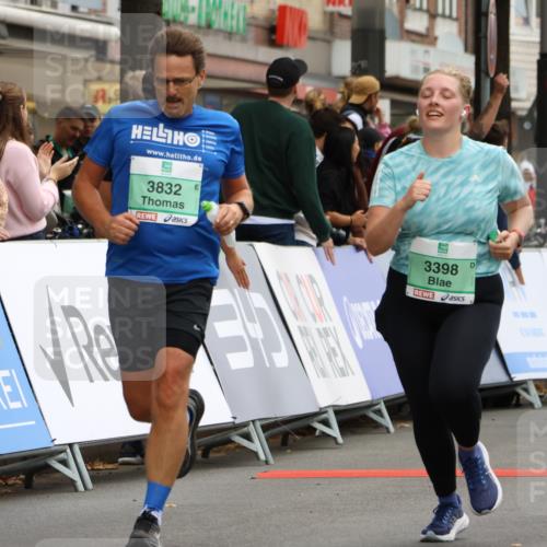 21.09.2025 - PSD Bank Halbmarathon Strokosch-Dieckow http://msf.ph/oto/8948275 21.09.2025 12:37:40 Ziel 3377, 3398, 3405, 3553, 3832 meine-sportfotos.de