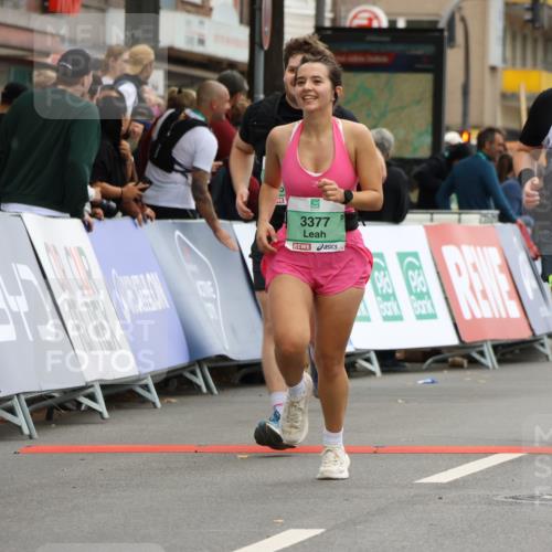 21.09.2025 - PSD Bank Halbmarathon Strokosch-Dieckow http://msf.ph/oto/8948282 21.09.2025 12:37:44 Ziel 3377, 3398, 3405, 3553, 3717, 3832 meine-sportfotos.de