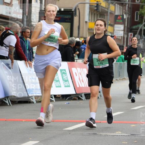 21.09.2025 - PSD Bank Halbmarathon Strokosch-Dieckow http://msf.ph/oto/8948308 21.09.2025 12:38:03 Ziel 3233, 3487, 3543, 3703, 3818, 3865, 3905 meine-sportfotos.de