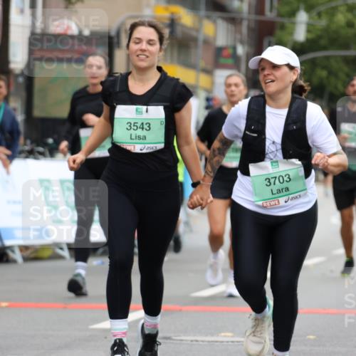 21.09.2025 - PSD Bank Halbmarathon Strokosch-Dieckow http://msf.ph/oto/8948321 21.09.2025 12:38:08 Ziel 1156, 3211, 3212, 3233, 3487, 3543, 3703, 3799, 3818, 3865, 3905 meine-sportfotos.de